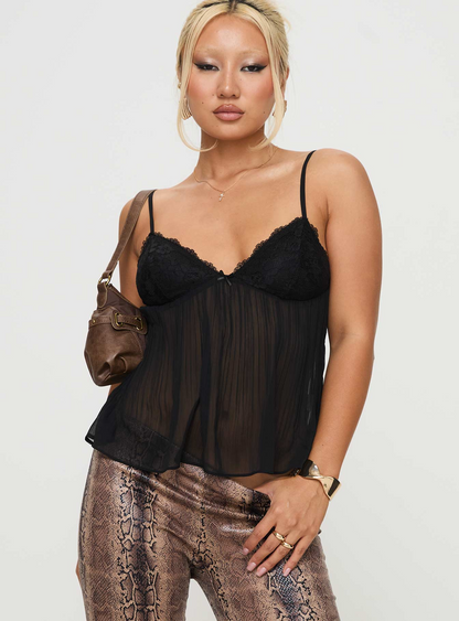 EFFINI Laced Pleat Top